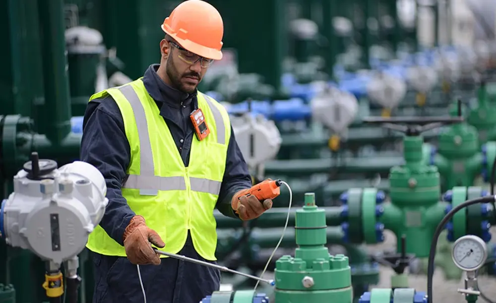 Understanding How Gas Detectors Work in Industrial Settings